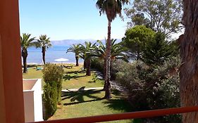 Irini Apartments And Studios